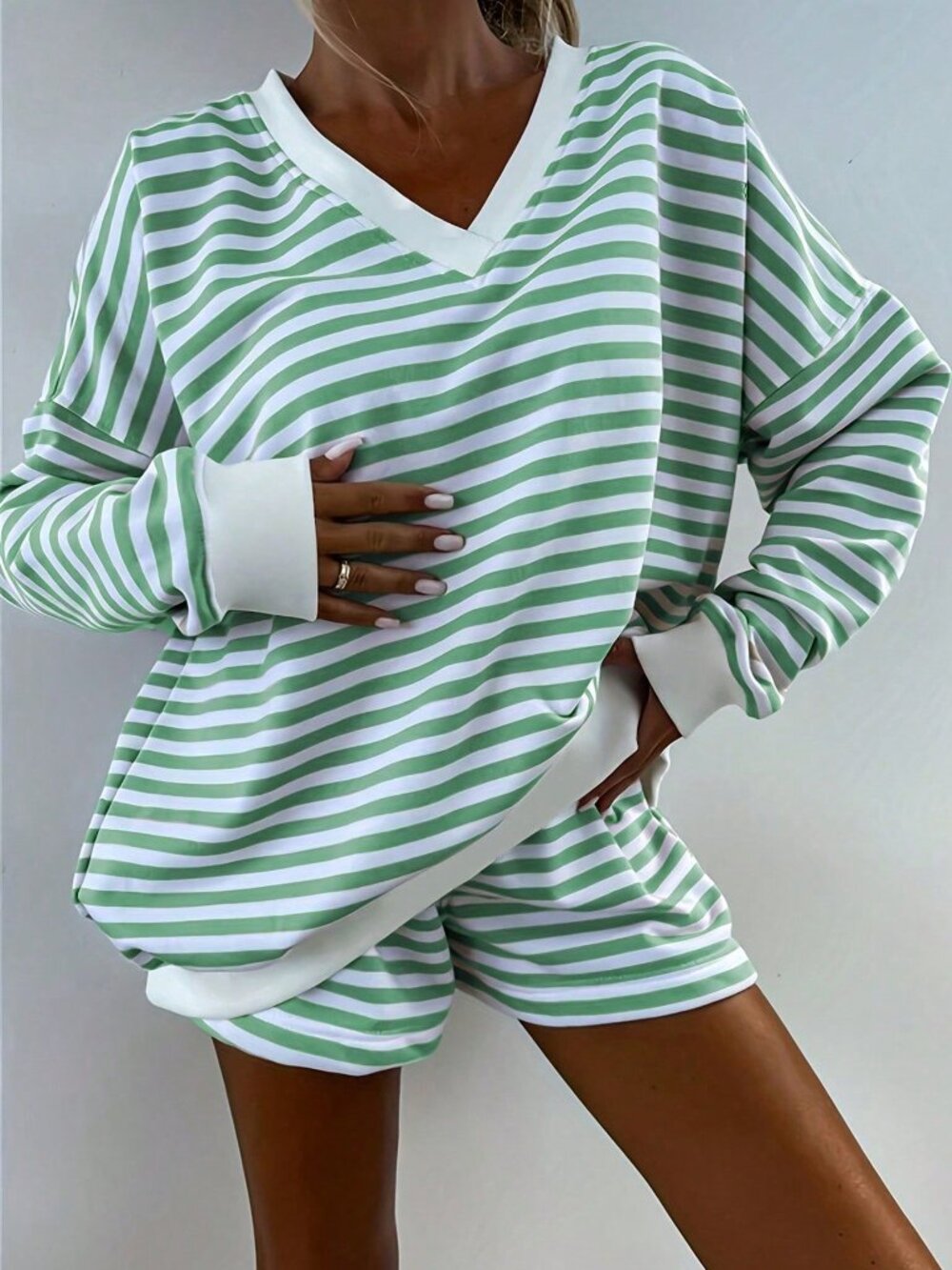 Green Elegant Women's Set V Neck Stripes Long Sleeves Loose Top & Shorts Set - Picture 2 of 3